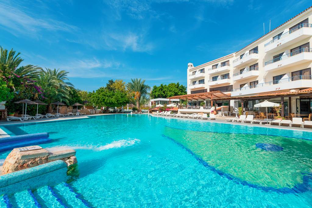 PFO_68782_Paphos_Gardens_Hote_and_Apartments_0324_13.jpg