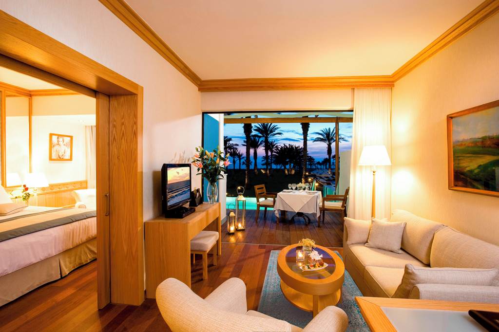 PFO_68653_Constantinou_Bros_Asimina_Suites_0619_03.jpg