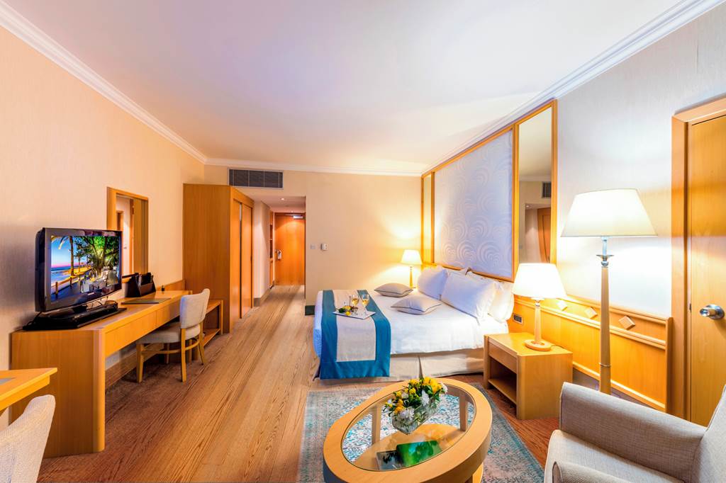 PFO_68653_Constantinou_Bros_Asimina_Suites_0619_05.jpg
