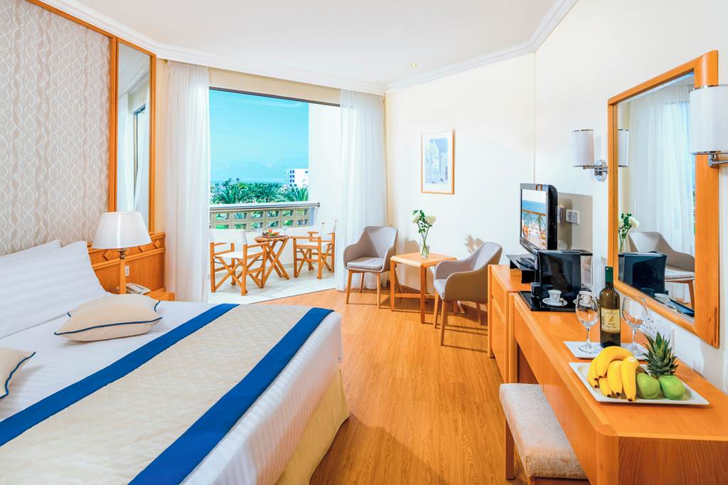 PFO_179_Constantinou_Bros_Athena_Beach_Hotel_0721_13.jpg