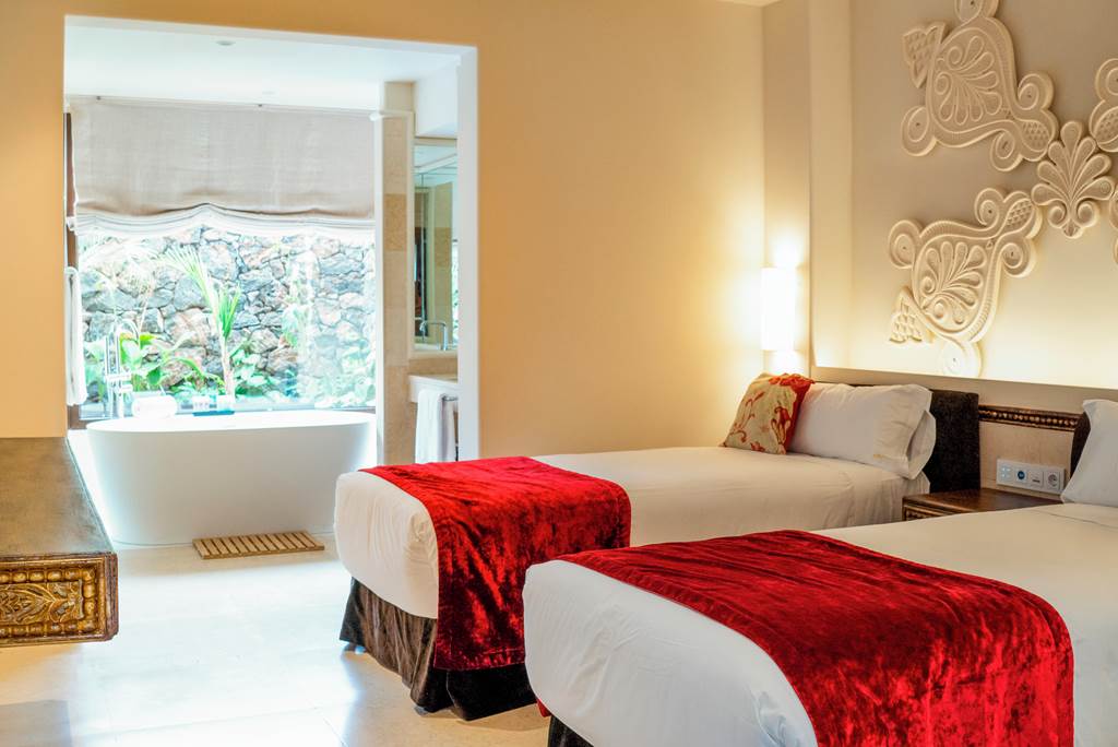 ACE_75616_Villas_Alondras_-_Gran_Villa_Deluxe_for_4_0824_09.jpg