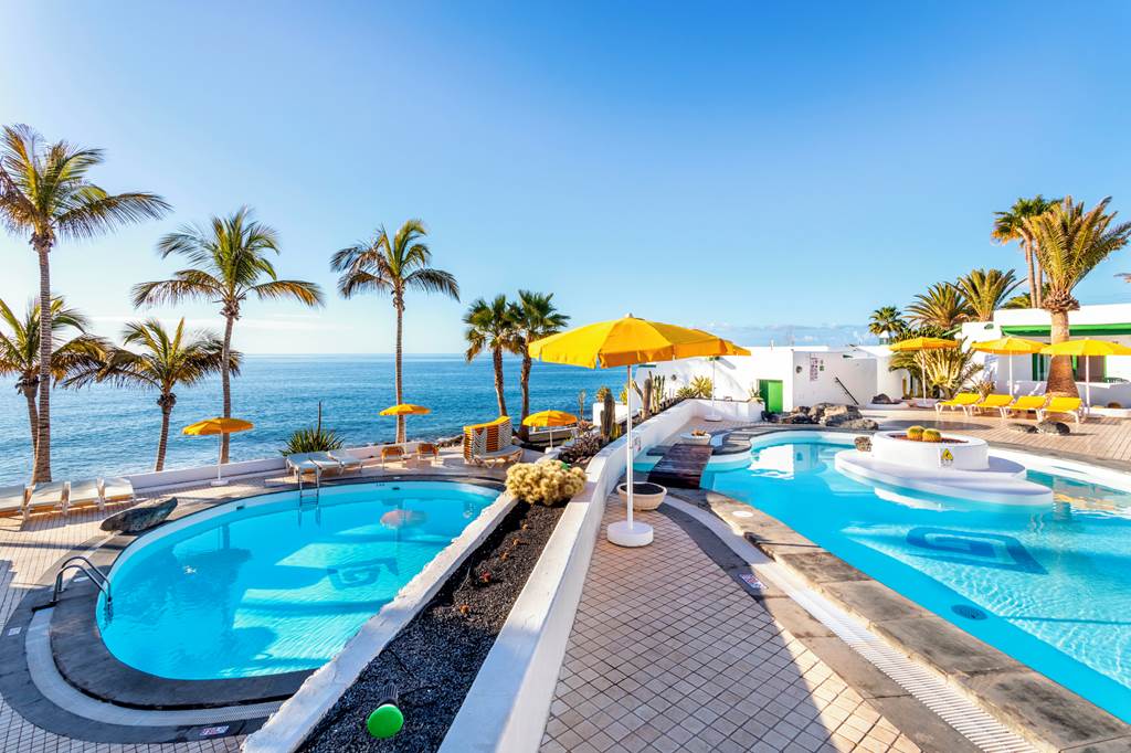 ACE_74715_Velazquez_Bungalows_0120_04.jpg