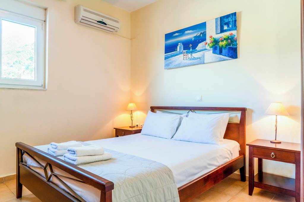 HER_86700_Villa_Kostis_Bali_1223_08.jpg
