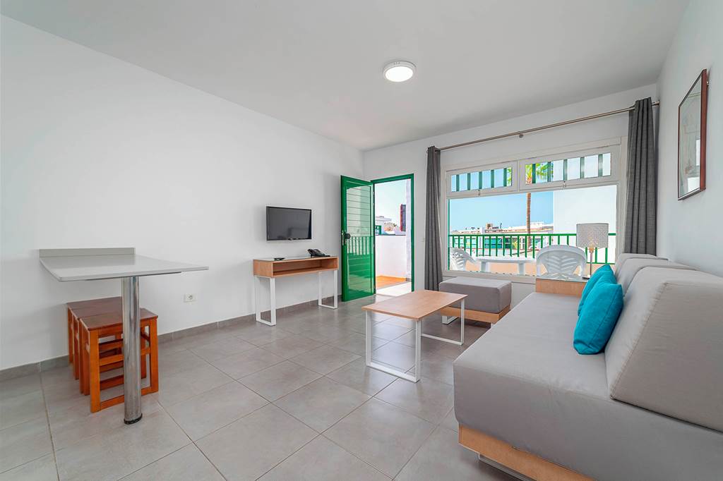 ACE_89196_Elena_Apartments_ACE_0125_10.jpg