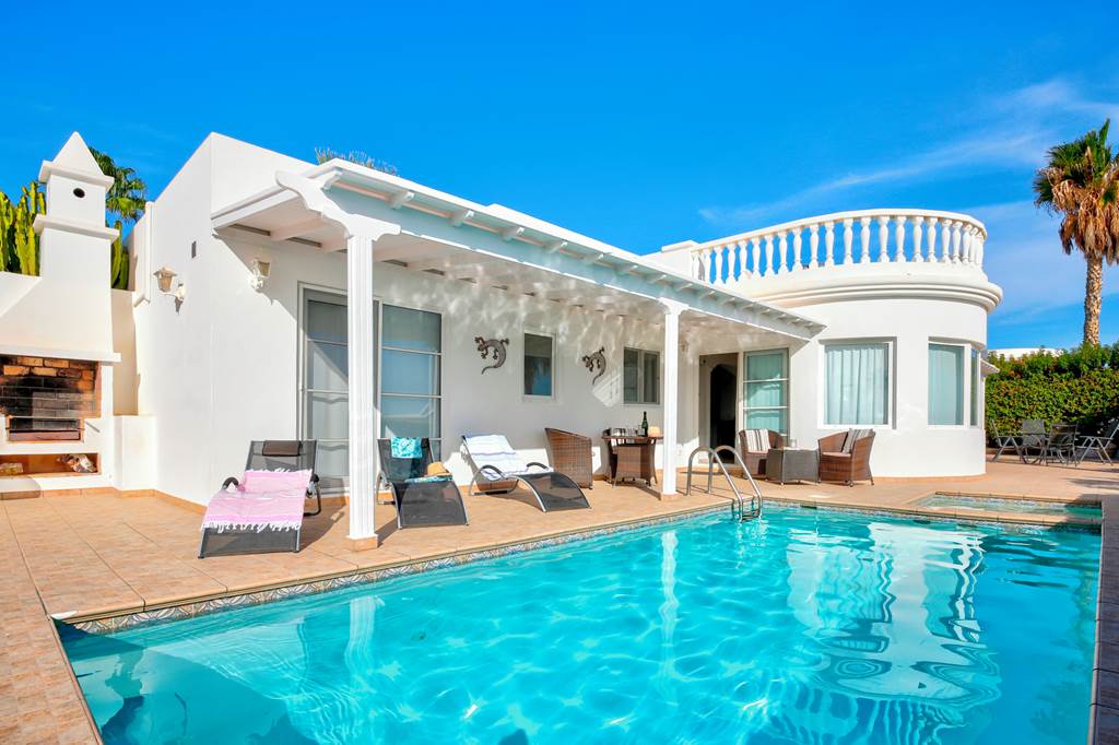 ACE_84736_Villa_Alegranza_1122_01.jpg