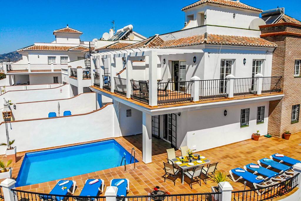 AGP_83827_Villa_El_Paraiso_0722_01.jpg