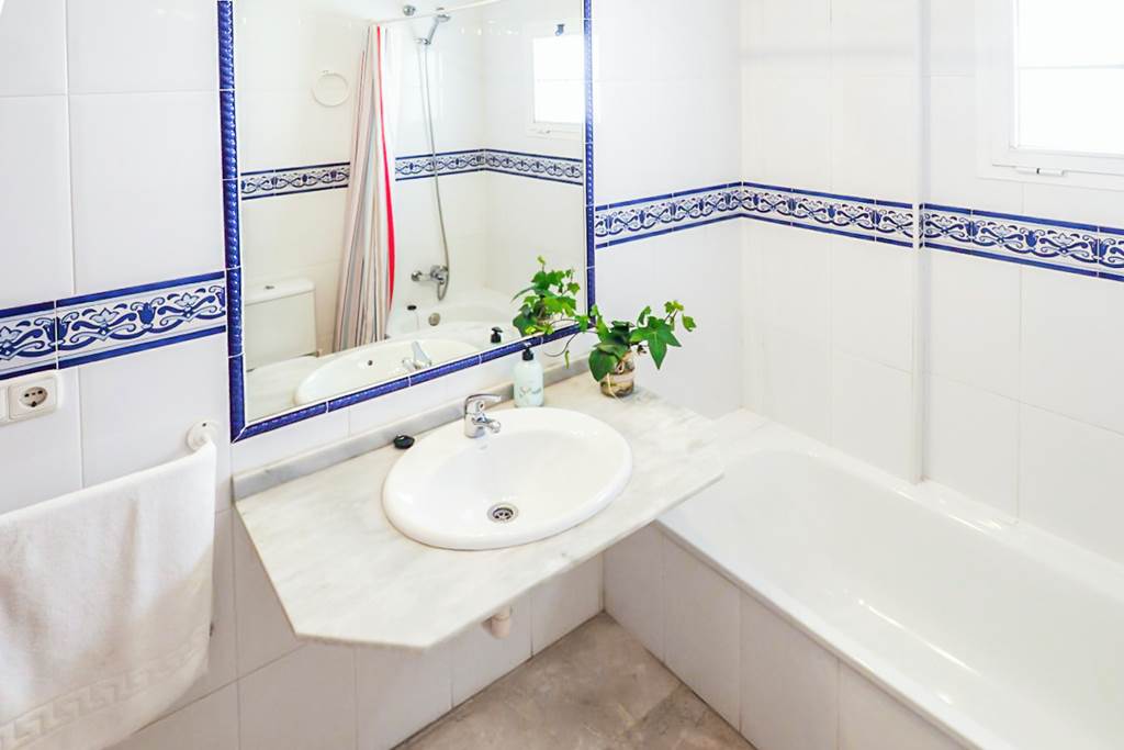 AGP_83589_Villa_Victoria_Nerja_0222_17.jpg