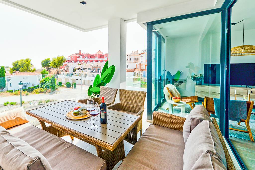 AGP_84700_Villa_Royal_Palm_36_1222_18.jpg