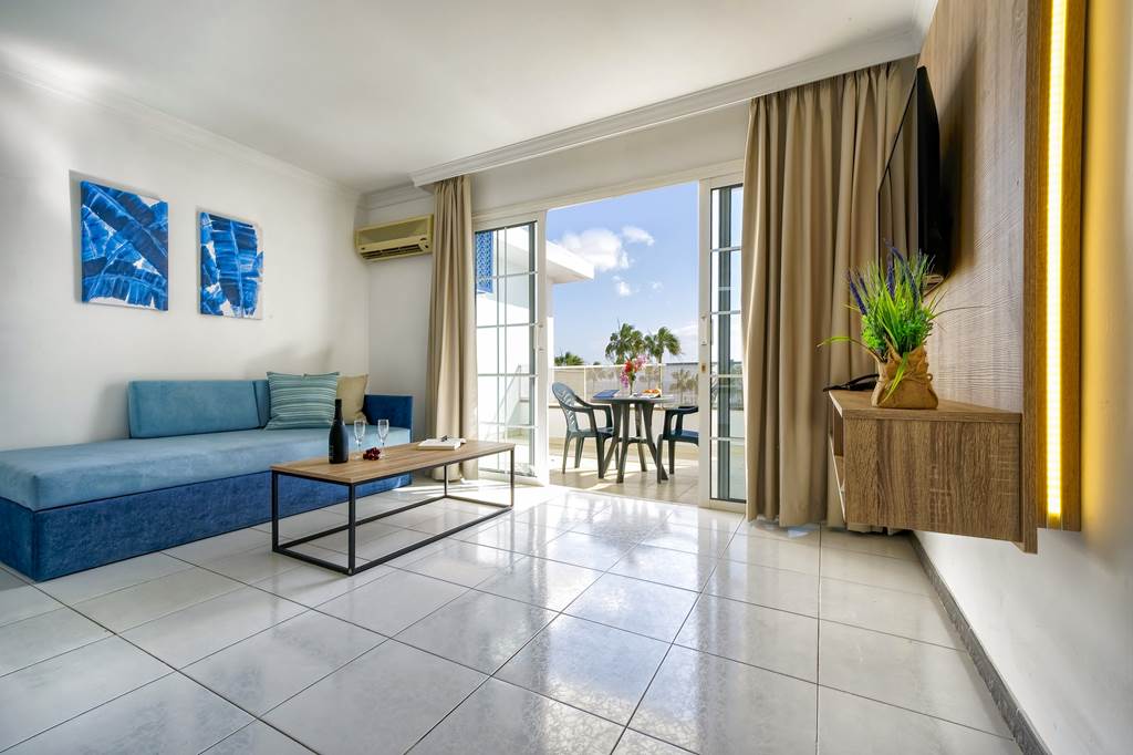 ACE_70148_LABRANDA_El_Dorado_Apartments_0322_16.jpg