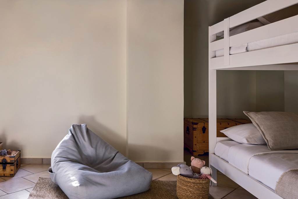 HER_77888_Grecotel_Plaza_Beach_House_0325_01.jpg