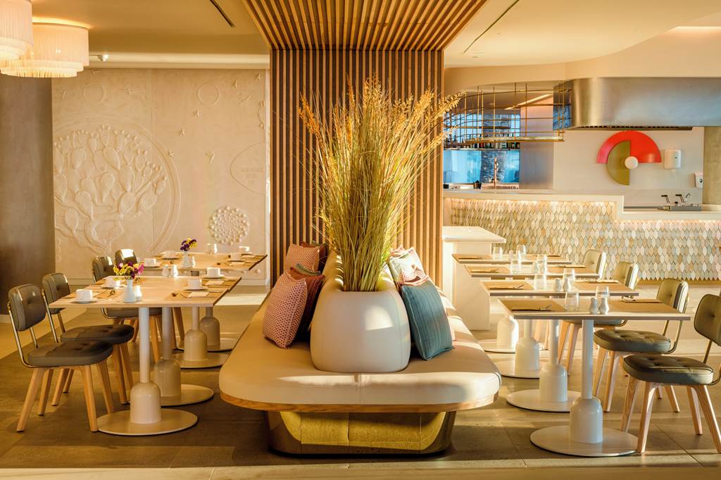 ACE_70422_Plus_Fariones_Suite_Hotel_1123_42.jpg
