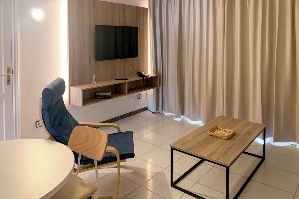 ACE_70148_LABRANDA_El_Dorado_Apartments_0322_04.jpg