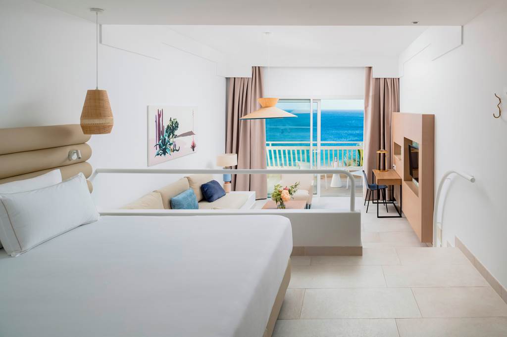 ACE_70422_Plus_Fariones_Suite_Hotel_1024_16.jpg