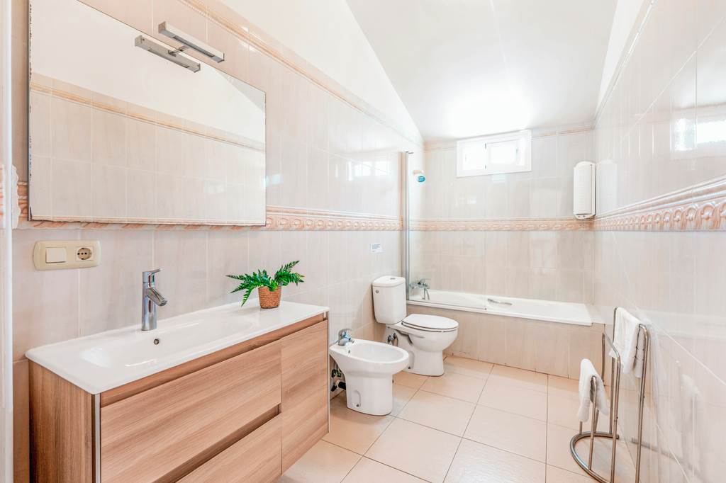 AGP_77720_Villa_Alcauhey_1124_09.jpg