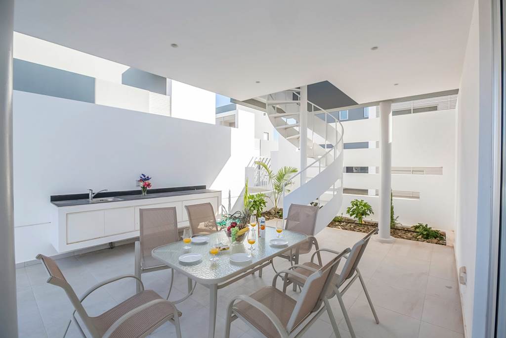 LCA_82164_Blue_Pearl_Villas_0220_30.jpg
