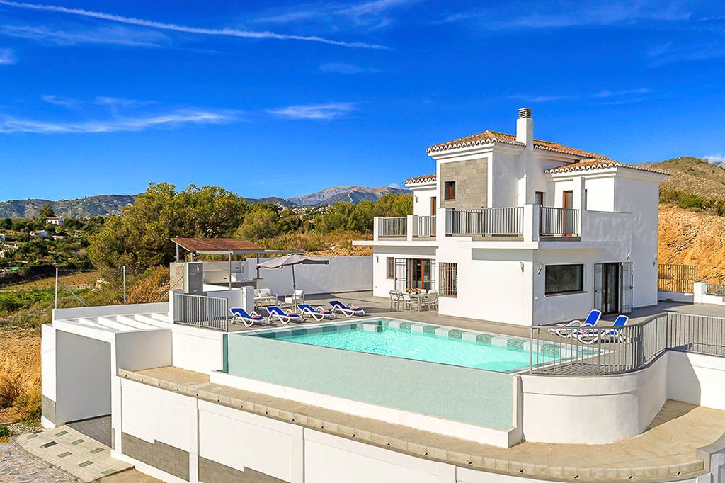ALC_75220_Villa_Iris_0317_02.jpg