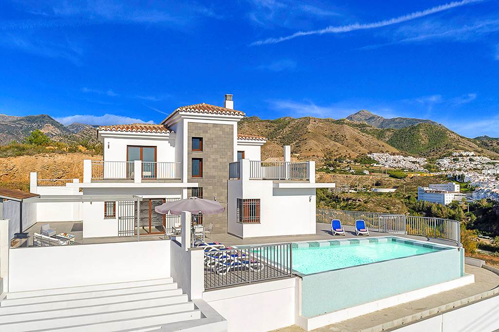 ALC_75220_Villa_Iris_0317_03.jpg