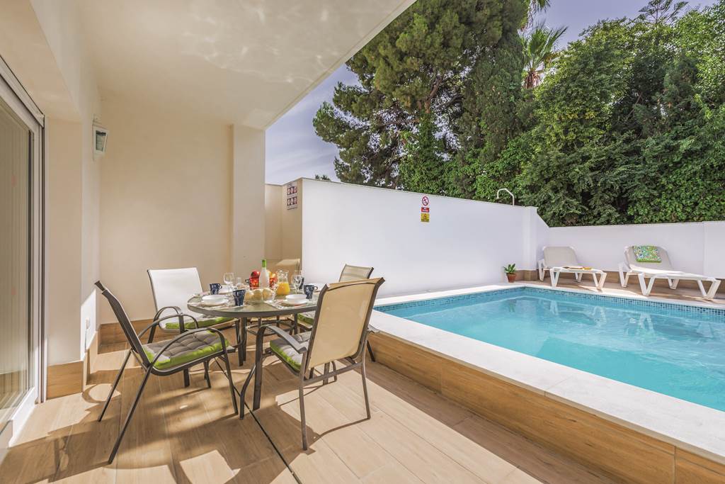 AGP_79565_Villa_Valeria_1118_01.jpg