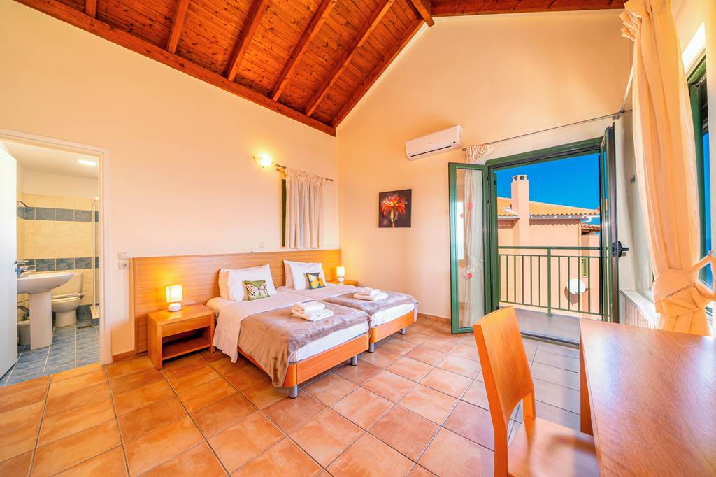 EFL_88585_Villa_Artemis_1224_03.jpg