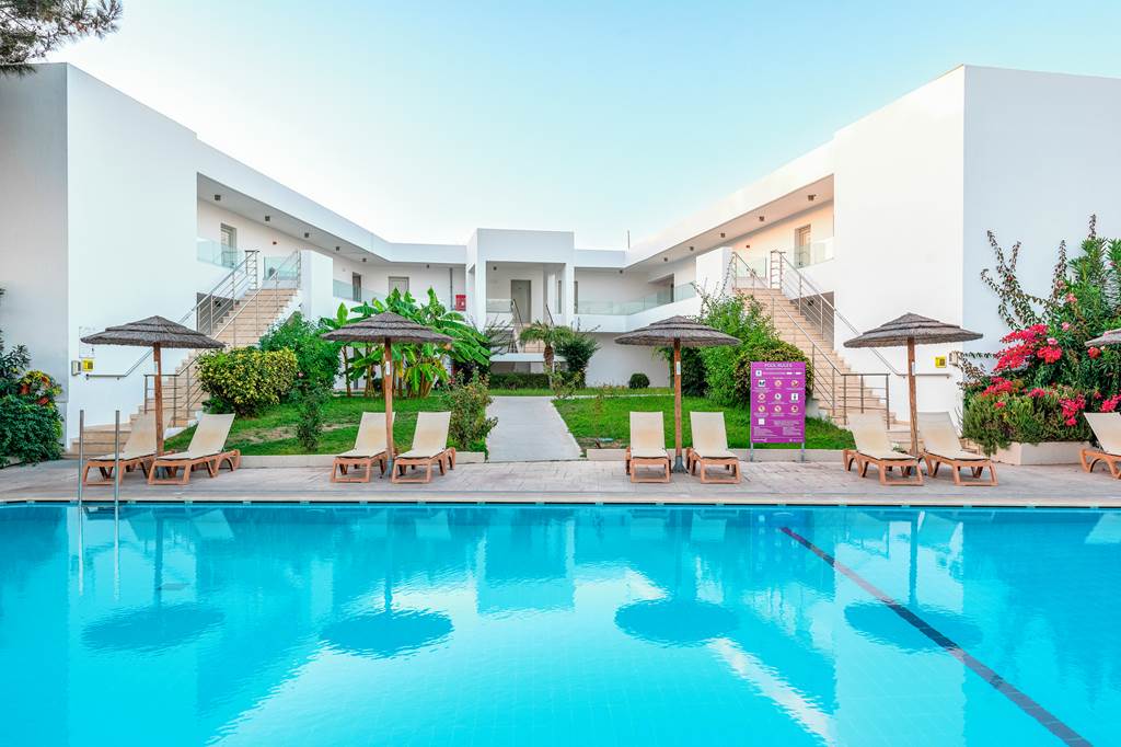 KGS_84726_E_GEO_Easy_Living_Family_Resort_1222_19.jpg