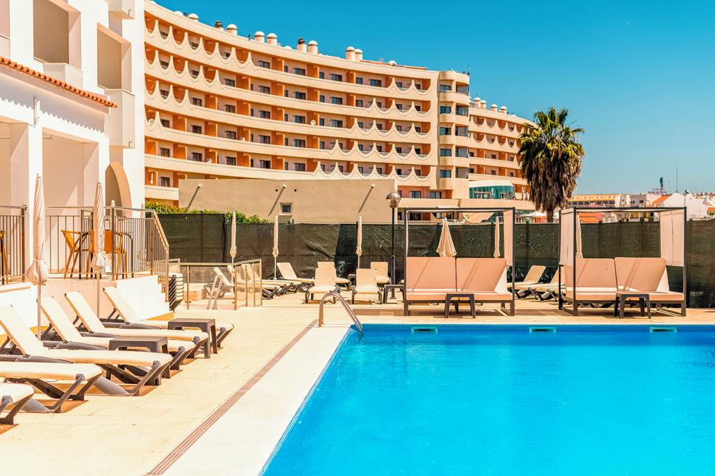 FAO_85527_Emeralds_Albufeira_0523_04.jpg