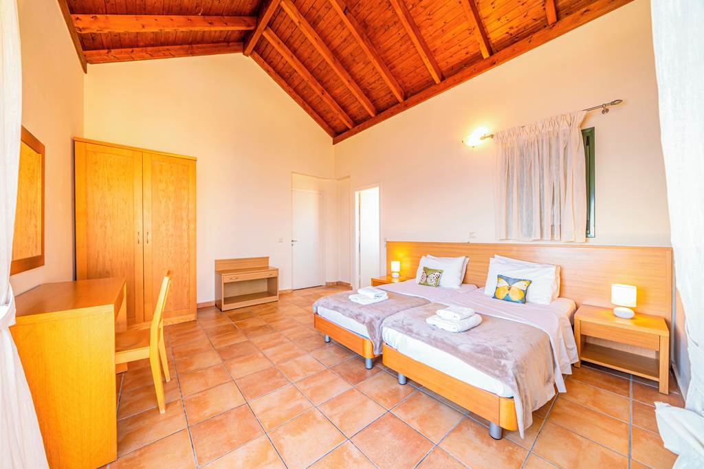 EFL_88585_Villa_Artemis_1224_16.jpg