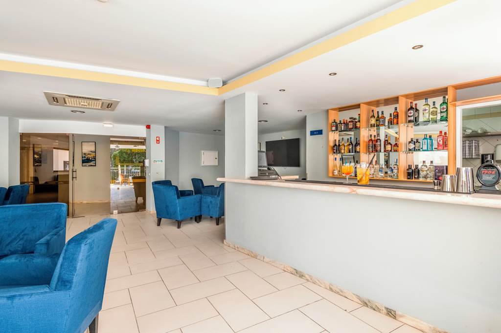 FAO_85527_Emeralds_Albufeira_0523_17.jpg