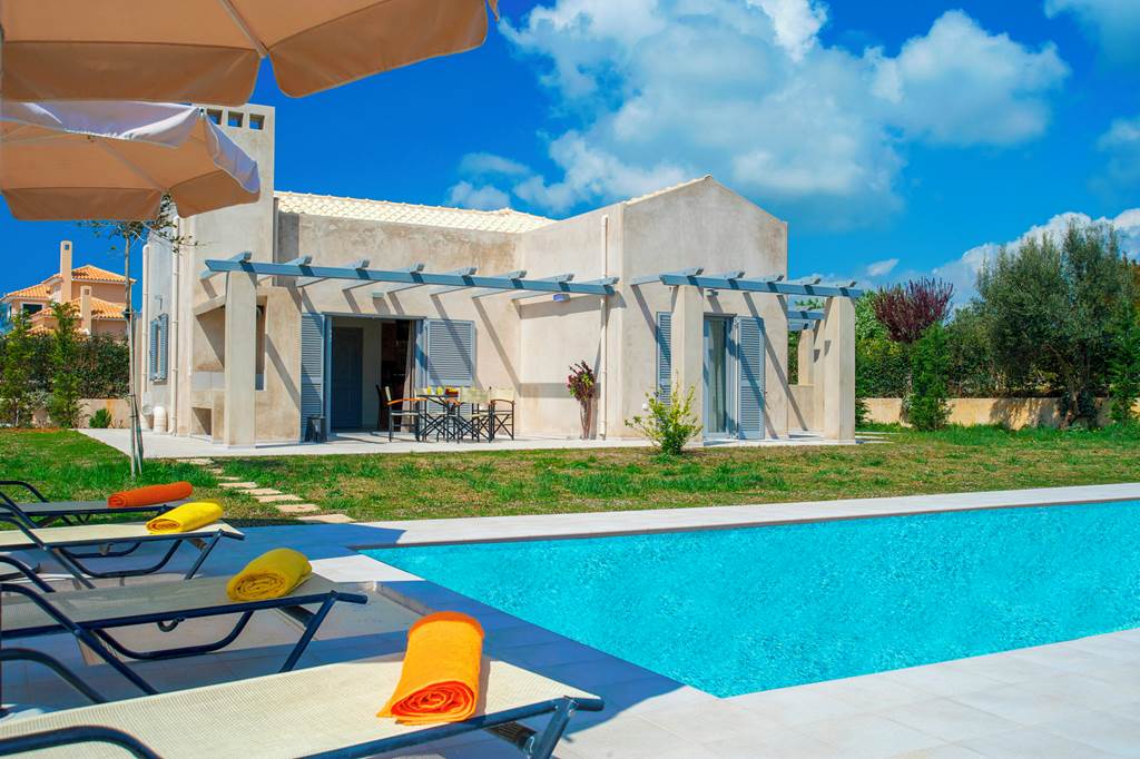 EFL_85541_Villa_Poly_0623_12.jpg