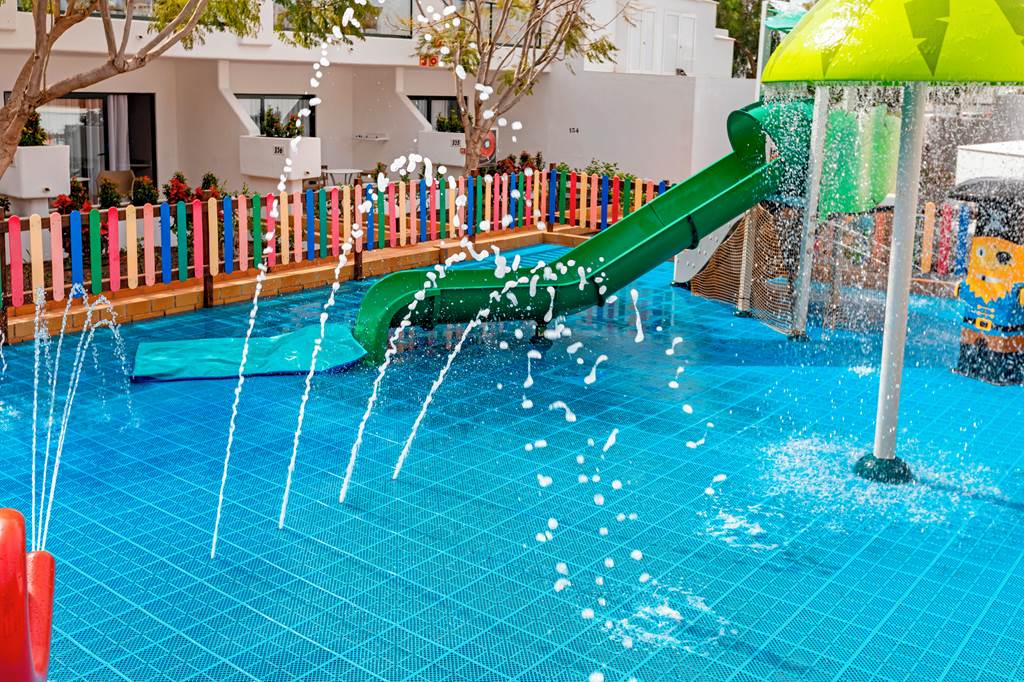 ACE_442_Hotel_THB_Flora_1020_05.jpg
