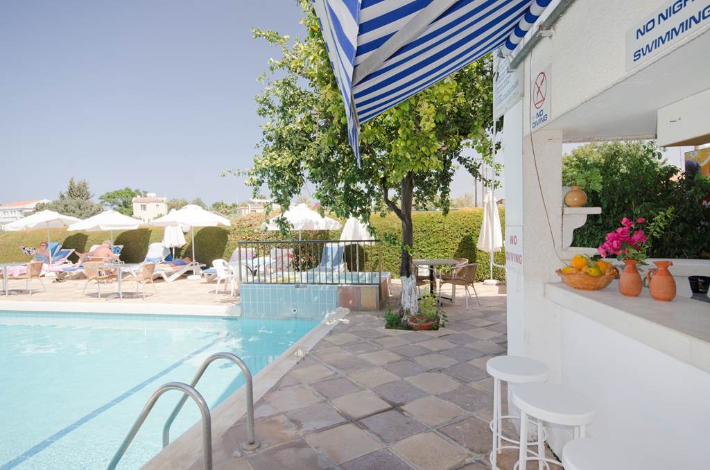PFO_71086_BOUGAINVILLEA_APTS_1214_16.jpg