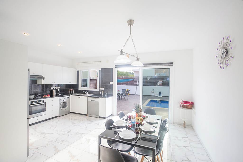 LCA_74707_Broadway_Villas_1120_04.jpg