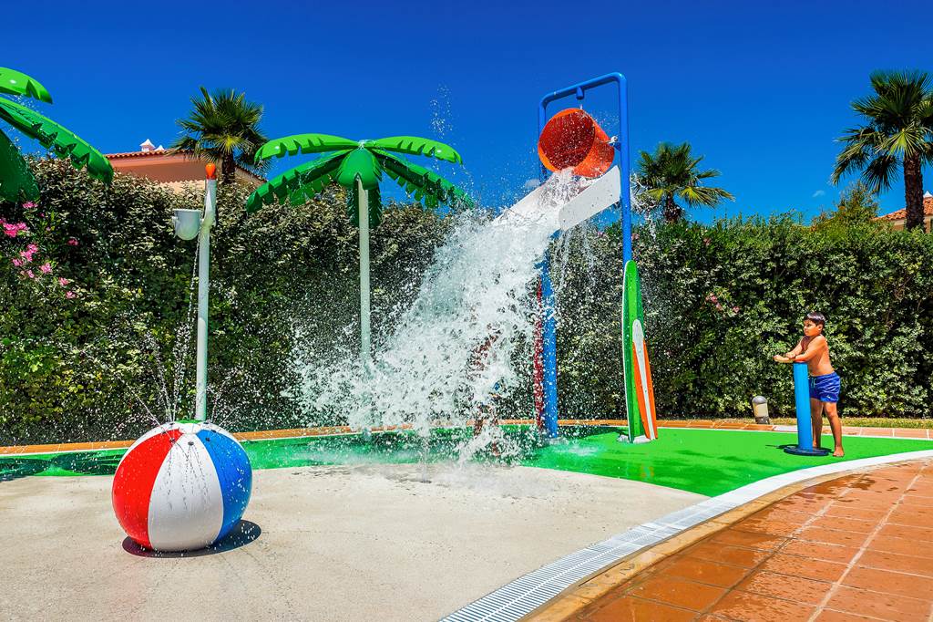 FAO_74179_Eden_Resort_0623_01.jpg