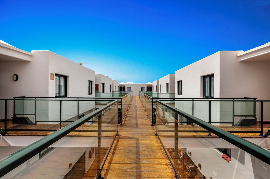 ACE_442_Hotel_THB_Flora_0823_01.jpg
