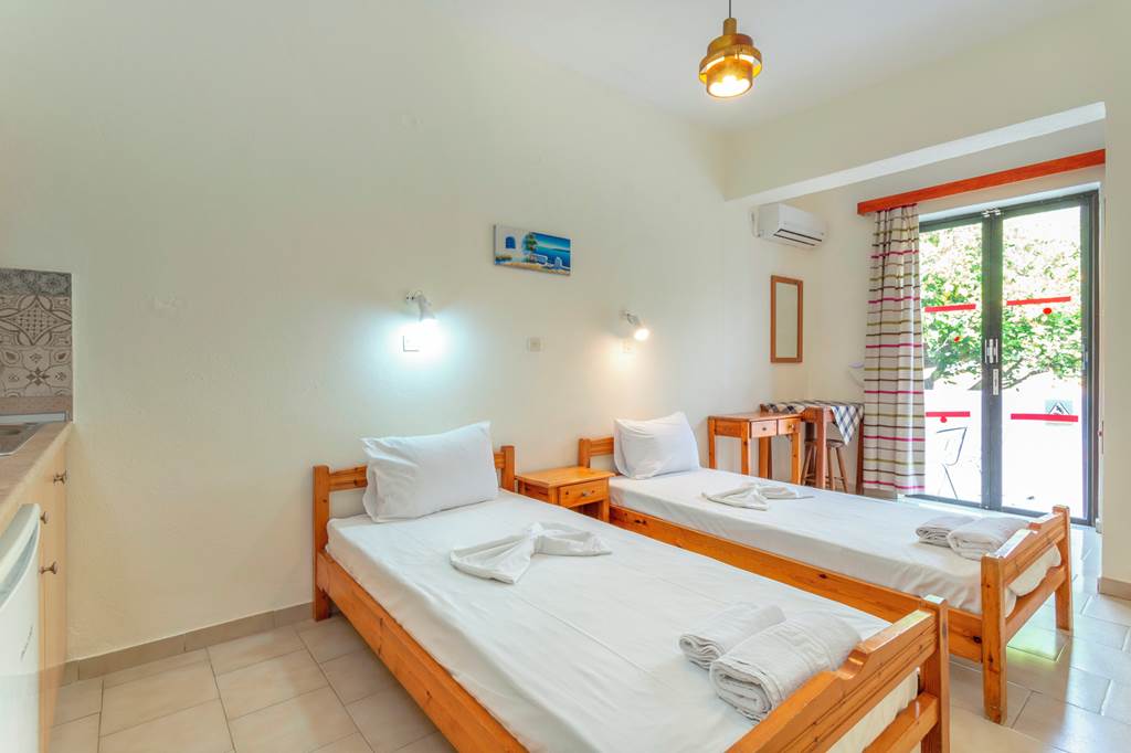 KGS_70992_Nikos_II_Apartments_0519_12.jpg