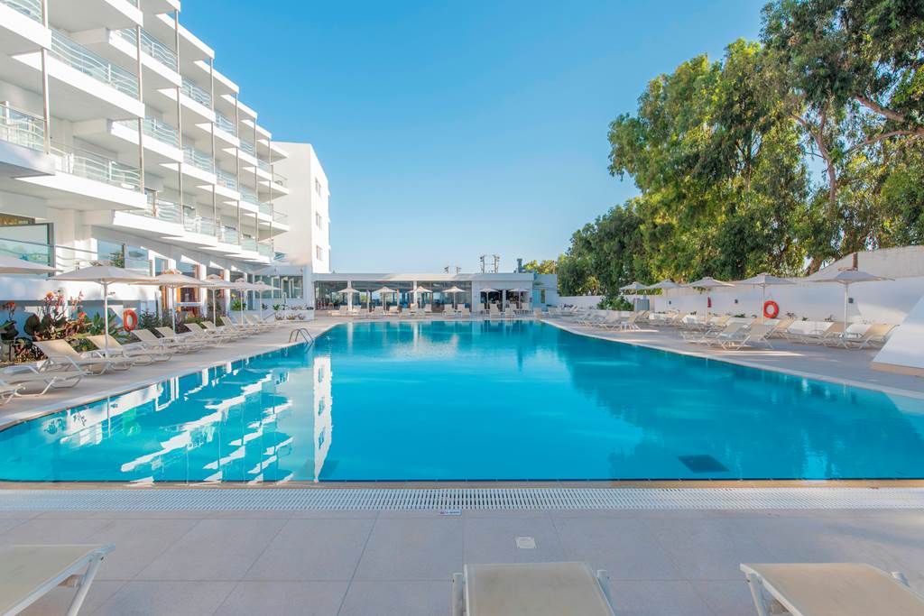 RHO_69596_Belair_Beach_Hotel_0824_09.jpg