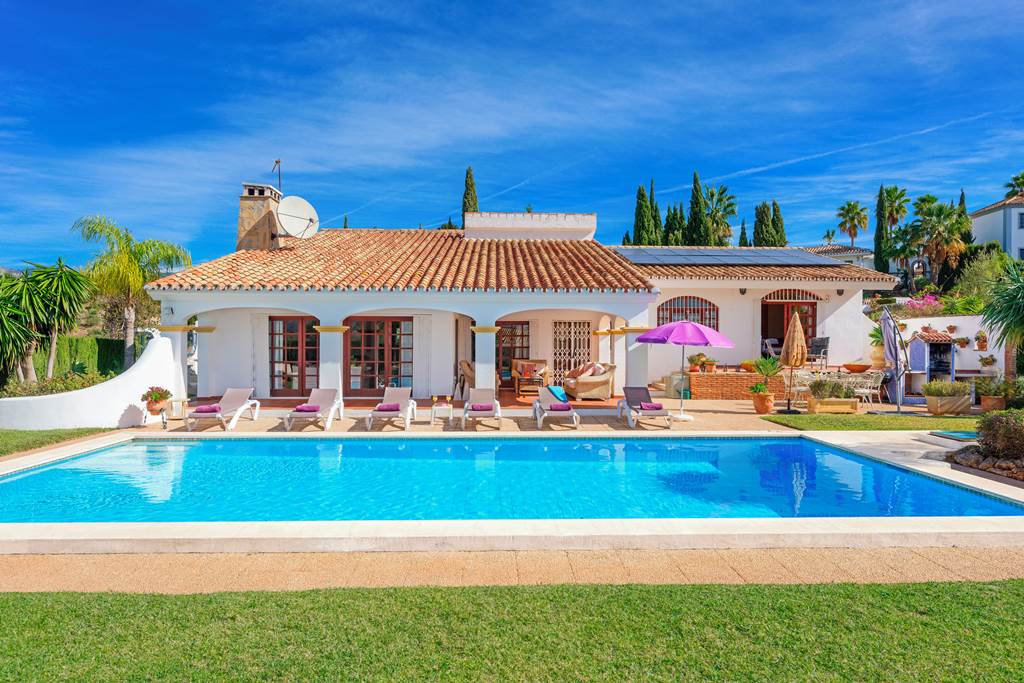AGP_86867_Villa_Bryn_Gwyn_1223_01.jpg
