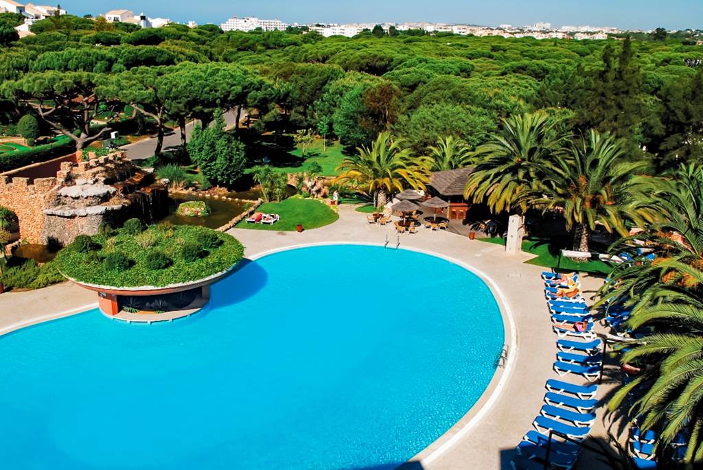 FAO_83166_Falesia_Hotel_0821_03.jpg