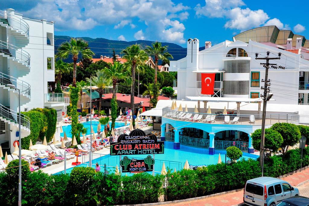 DLM_70804_Club_Atrium_Hotel_&_Apartments_0619_02.jpg