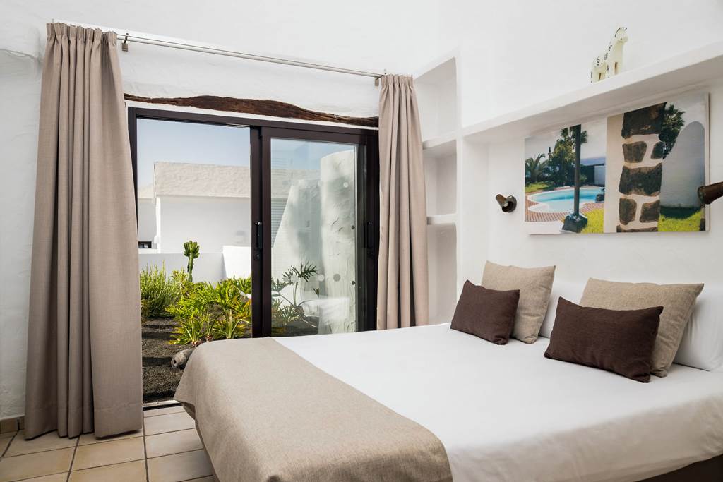 ACE_72097_Boutique_Kamezi_Villas_1123_09.jpg