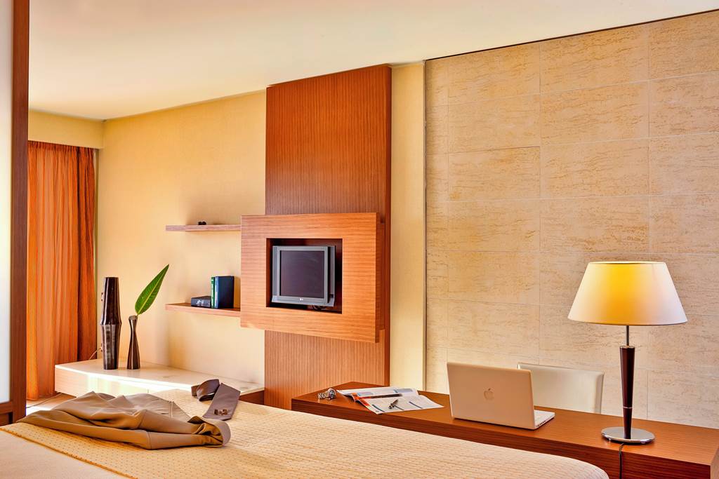 RHO_69588_Olympic_Palace_Hotel_0719_07.jpg