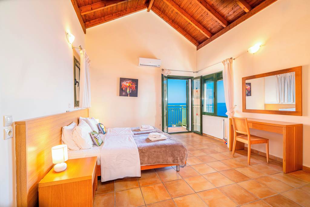 EFL_88585_Villa_Artemis_1224_15.jpg