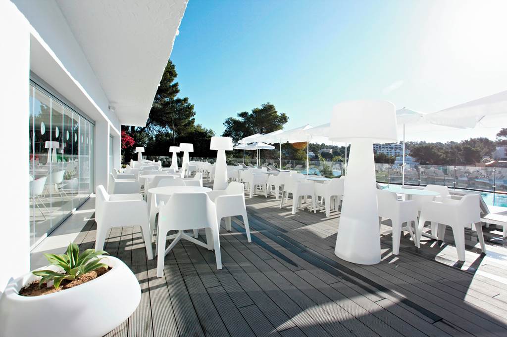 IBZ_86210_Grupotel_Ibiza_Beach_1023_09.jpg
