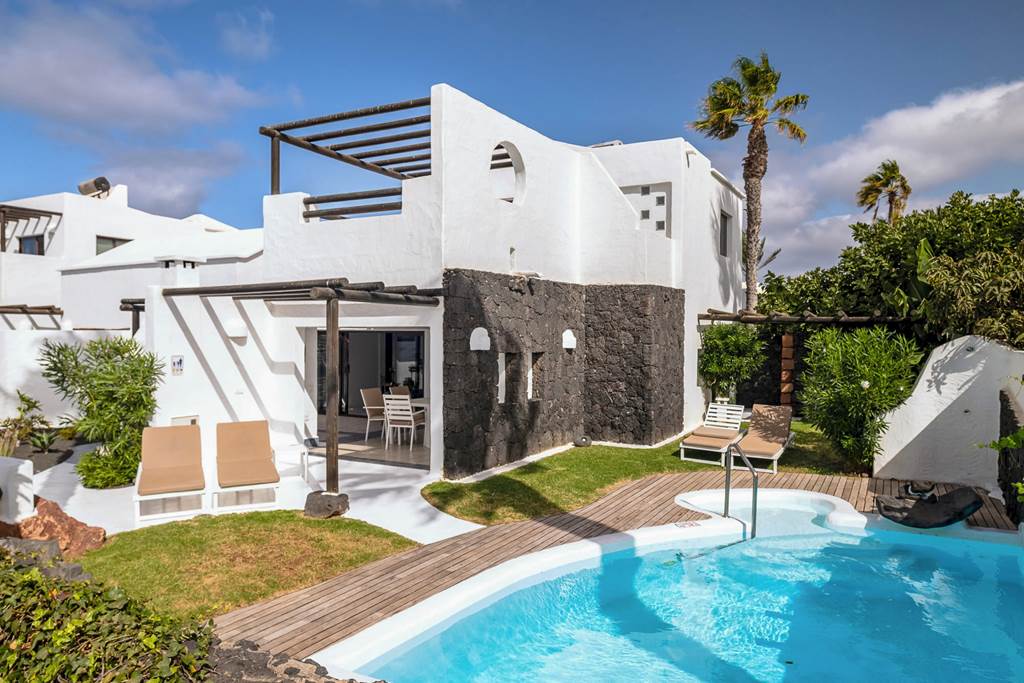ACE_72097_Boutique_Kamezi_Villas_1123_10.jpg