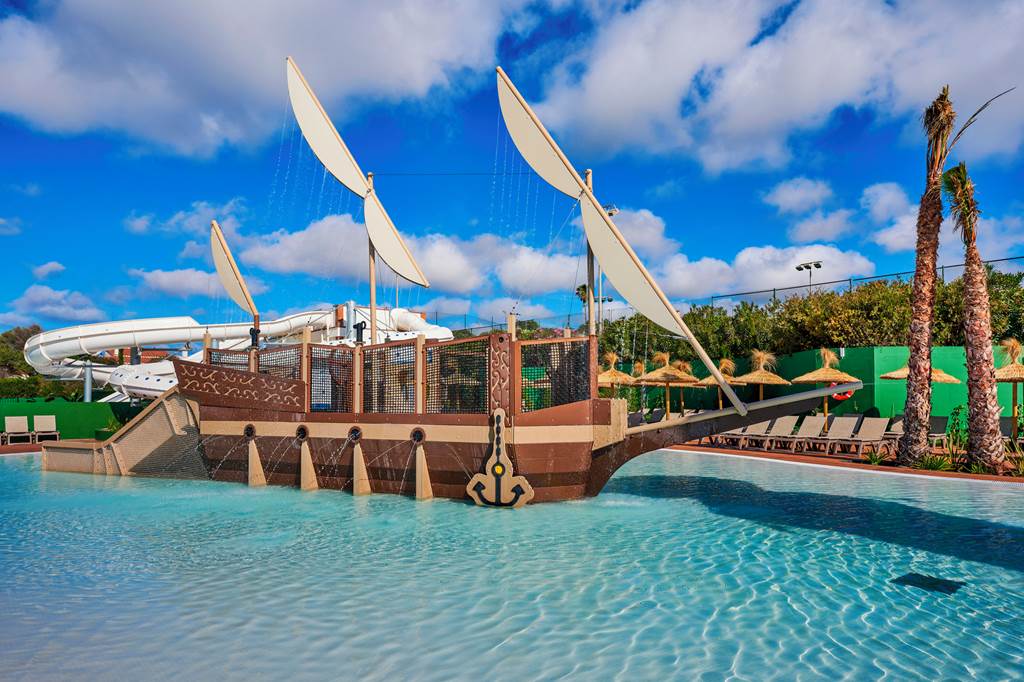 MAH_74506_Insotel_Punta_Prima_Prestige_Suites_&_Spa_0524_01.jpg