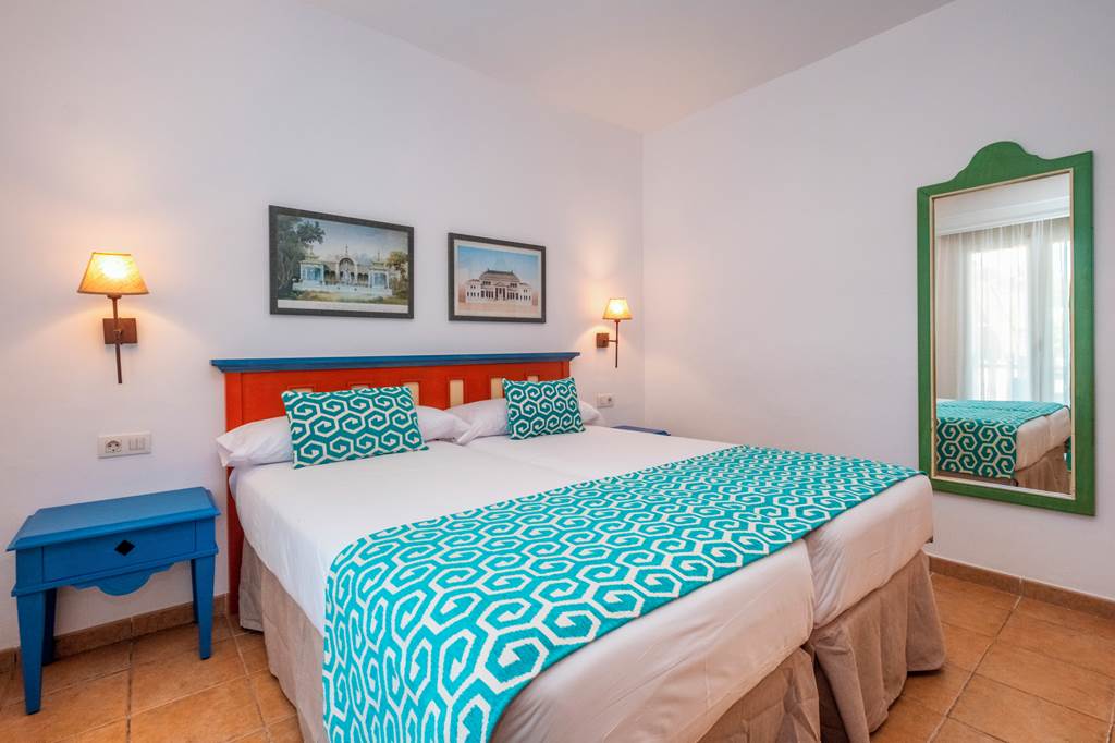 MAH_480_Isla_del_Aire_Apartments_0524_15.jpg