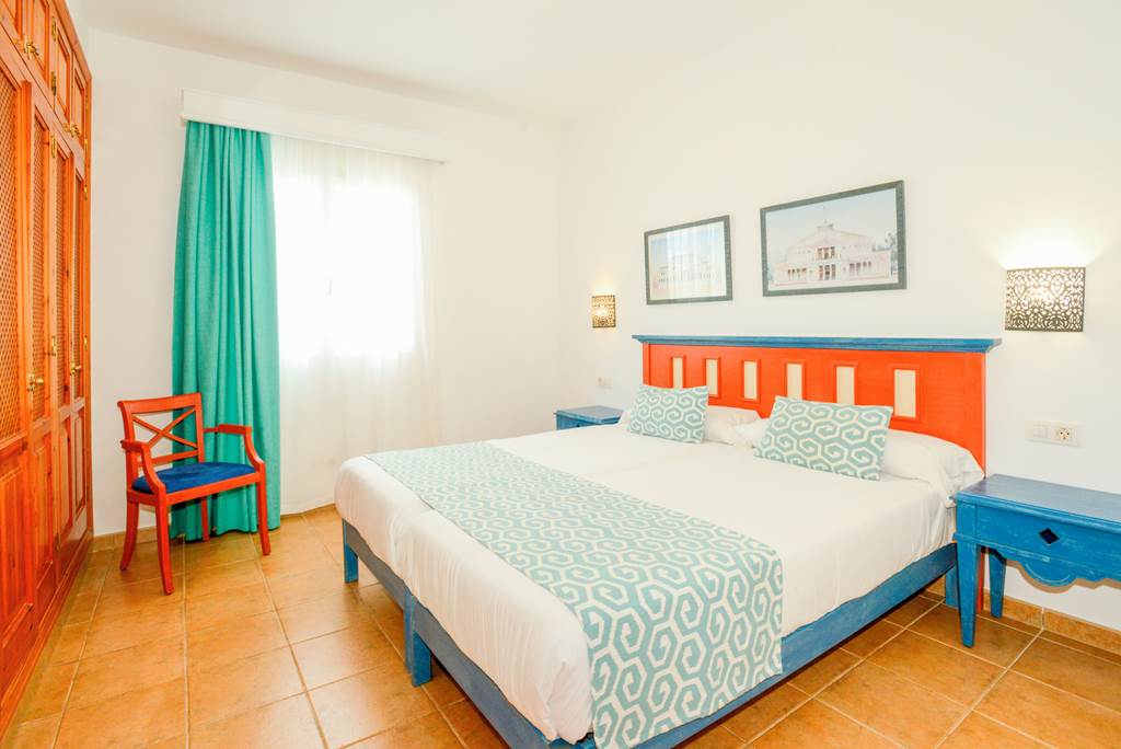 MAH_480_Isla_del_Aire_Apartments_0923_18.jpg
