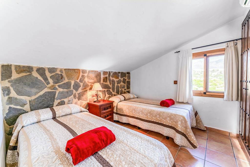 AGP_88681_Villa_Gorry_1224_03.jpg