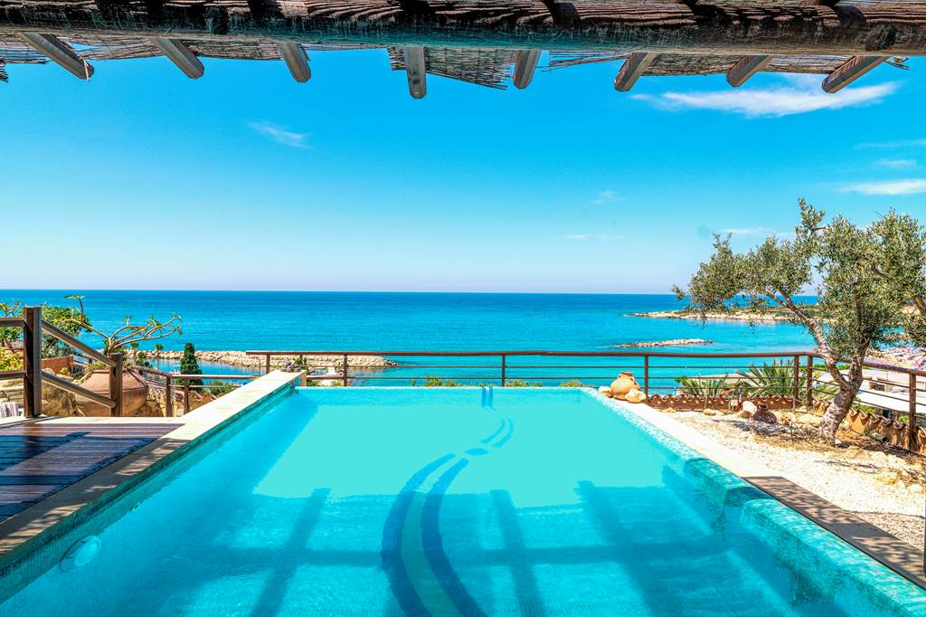 PFO_3174_Coral_Beach_Hotel_&_Resort_1123_15.jpg