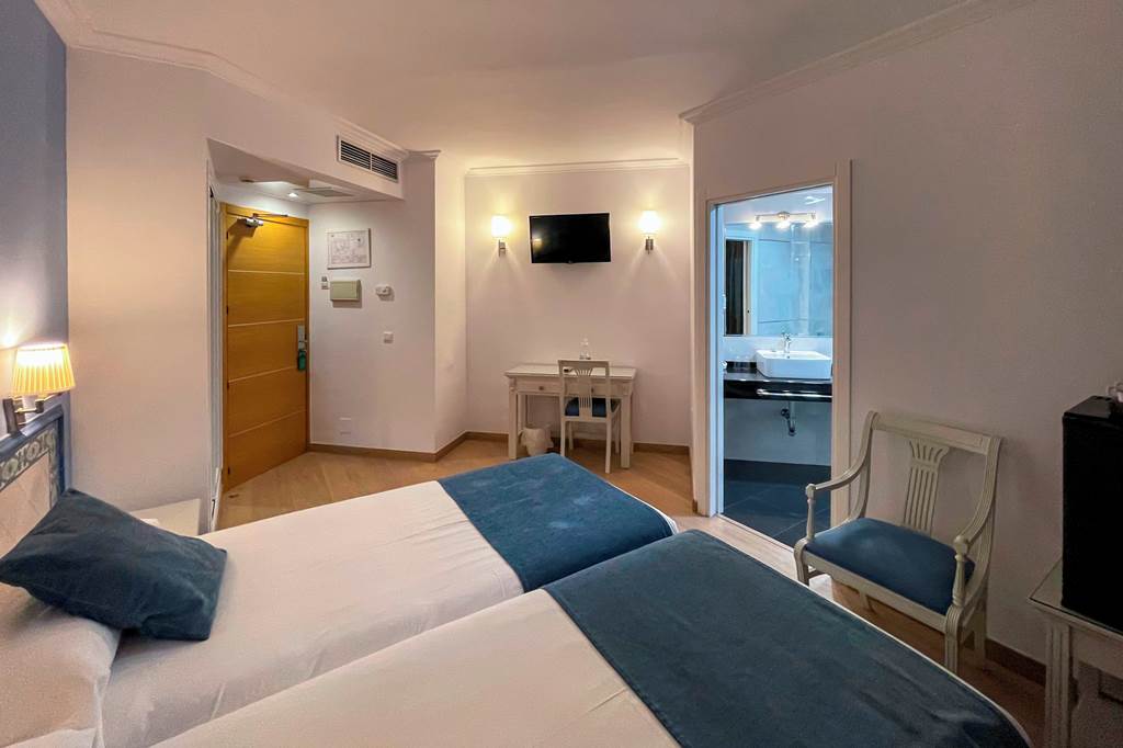 AGP_56527_Hotel_Plaza_Cavana_0422_03.jpg