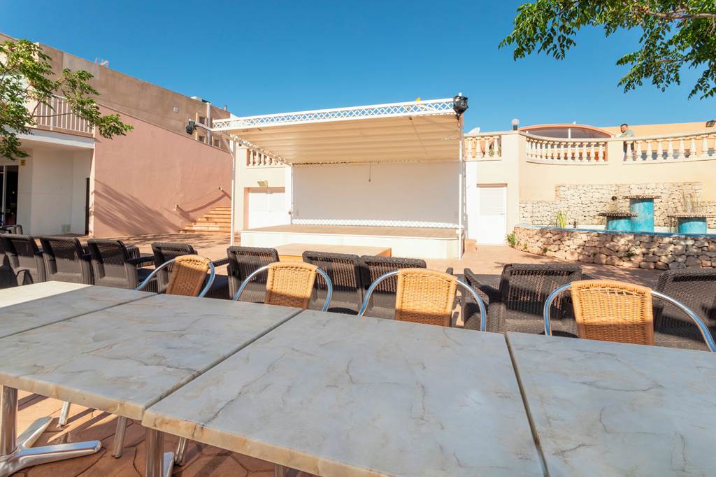 MAH_480_Isla_del_Aire_Apartments_0619_07.jpg